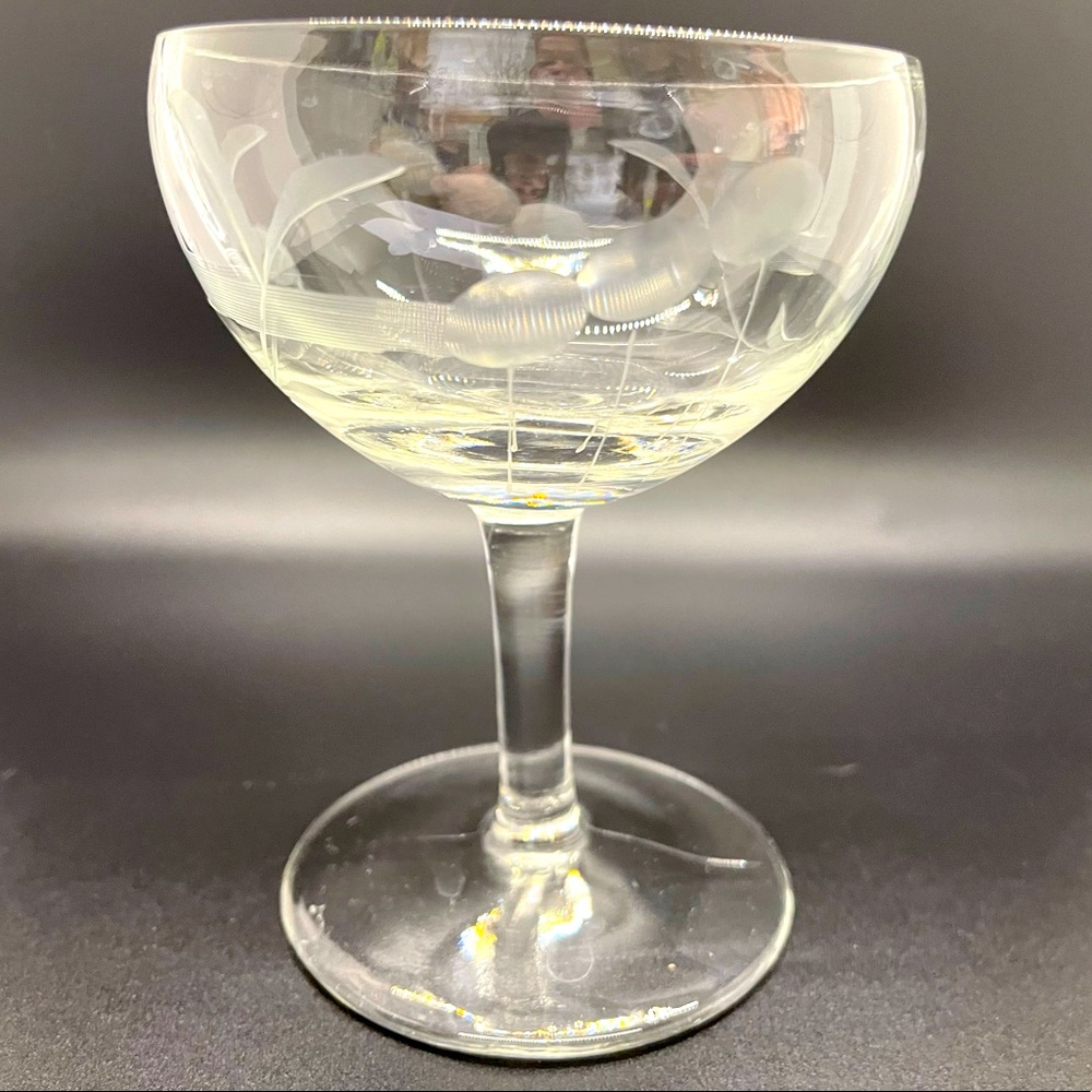 6 vintage Art Deco Wine Glasses